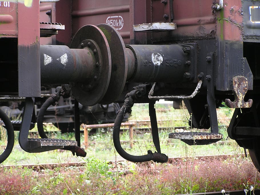 ferrocarril, paquet, para-xocs, tren, arreglant, cap gent, metall, tren - vehicle, transport per ferrocarril, dia, transport, vell, a l'aire lliure, maquinària, el passat, història, arquitectura, herba, manera de transport, roda, rovellat, naturalesa, primer pla, 1080P