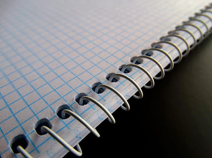 blå, grafisk notebook, sort, overflade, problem, spiral notesbog, spiralformet, lære, noter, tæt på, indendørs, ingen mennesker, papir, uddannelse, studio skud, note pad, læring, Bestil, offentliggørelse, stilleben, høj vinkel visning, selektiv fokusering, sort baggrund, pen, skrivning, enkelt objekt, matematik, 4K, CC0, offentligt domæne, royaltyfrie