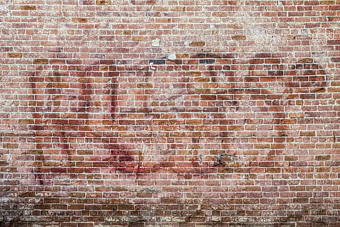 sfondo, struttura, graffiti, parete, mattone, urbano, trama di mattoni, grunge, dipinto, scrittura, grungy, sfondi, muro di mattoni, rosso, modello, caratteristica della parete, cemento, architettura, intemperie, strutturato, struttura costruita, fotogramma intero, nessuno, vecchio, giorno, sporco, esterno dell'edificio, corri giù, Marrone, effetto strutturato, vuoto, 4K, CC0, dominio pubblico, privo di copyright