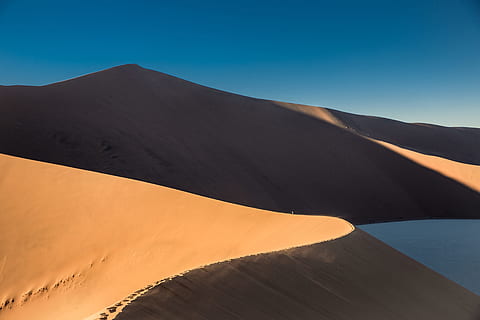 ørken, blå, himmelfotografering, klitter, blå himmel, fotografering, Klit, natur, sand, tør, landskab, scenics, himmel, udendørs, tørt klima, ingen mennesker, Afrika, skønhed i naturen, ekstremt terræn, bjerg, miljø, scenics - natur, jord, dag, sollys, rejsemål, vand, skyfri himmel, rolig scene, bjergkæde, klima, vulkansk krater, bjergtop, 5K, CC0, offentligt domæne, royaltyfrie