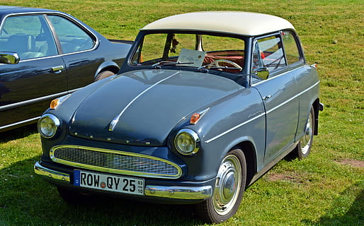 Oldtimer, lloyd, lloyd alexander ts, Auto, alt, klassisch, pkw, altes Auto, Seltenheit, Transportmittel, Transport, Kraftfahrzeug, Landfahrzeug, Retro-Stil, Gras, stationär, Natur, Tag, keine Leute, Metall, Land, Blau, Pflanze, Feld, draußen, stehlen, 5K, CC0, gemeinfrei, lizenzfrei