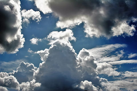 storm, sky, tung, skyer, storm, Sky, regn, himmel, tunge skyer, hvide skyer, natur, sky - himmel, blå, vejr, cloudscape, udendørs, overskyet, dag, baggrunde, meteorologi, klima, luft, cumulus sky, scenics, hvid, fluffy, sommer, stratosfæren, plads, dramatisk himmel, ingen mennesker, lys - naturligt fænomen, humørlig himmel, skønhed i naturen, atmosfære, scenics - natur, miljø, vind, hvid farve, sollys, frihed, lyse, 2K, CC0, offentligt domæne, royaltyfrie