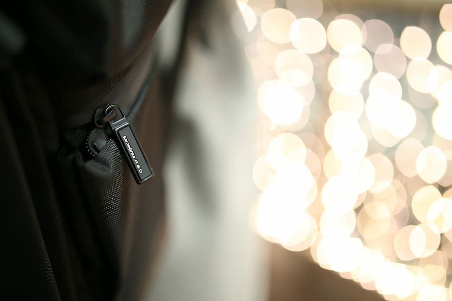 nepojmenovaná, batoh, samsonite, produkt, Taška, clona, bokeh, světlo, bod, 35 mm, sigma, sony, kánon, městský život, město, svítí, detail, zaměřit se na popředí, osvětlovací zařízení, nikdo, selektivní zaměření, uvnitř, řeřavý, technologie, Černá barva, noc, světlo - přírodní jev, elektřina, sdělení, Bunda, spojení, ochrana, kůže, 5K