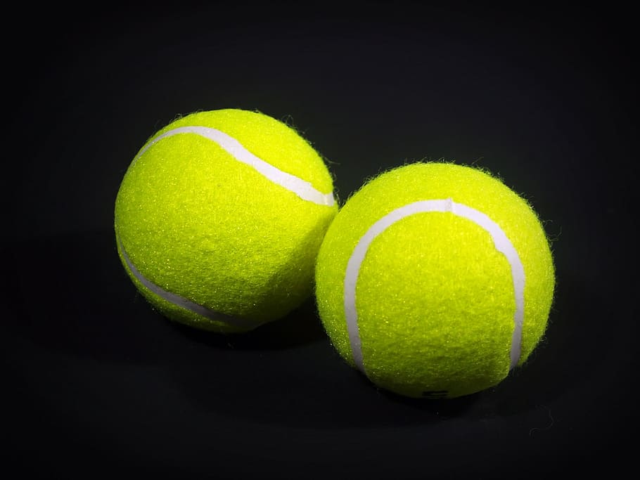 palline da tennis verde, palla, bianca, ombra, oggetto, sfondo, avvicinamento, gioco, isolato, tempo libero, peloso, verde, tennis, giallo, attrezzatura, formazione, vicino, atletico, giocare, singolo, sport, palla da tennis, sfondo nero, girato in studio, colore verde, in casa, nessuno, concorrenza, due oggetti, singolo oggetto, attrezzatura sportiva, sport competitivo, sfera, ricerca ricreativa, sfondo colorato, attività di svago, 2K