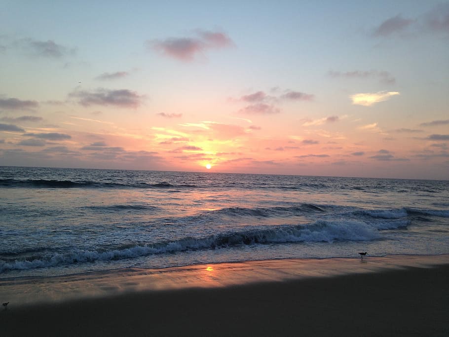 Sonnenuntergang, der pazifische Ozean, Pazifik, Strand, Küste, Ozean, Pazifik, Strand, Natur, Landschaft, Strand Sonnenuntergang, Reflexion, Horizont, Abend, Dämmerung, szenisch, Welle, Meer, szenen, Schönheit in der Natur, Wasser, Himmel, Land, Szenen - Natur, Horizont über Wasser, Bewegung, wolke - himmel, Ruhe, idyllisch, ruhige Szene, orange Farbe, Wassersport, keine Leute, draußen, 2K