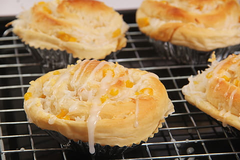 bakery, bread, corn, coconut, food, eat, delicious, food and drink, grate, close-up, still life, freshness, metal grate, cooling rack, grid, ready-to-eat, no people, metal, barbecue, preparation, indoors, barbecue grill, grilled, heat - temperature, unhealthy eating, sweet food, snack, temptation, 5K, CC0, public domain, royalty free