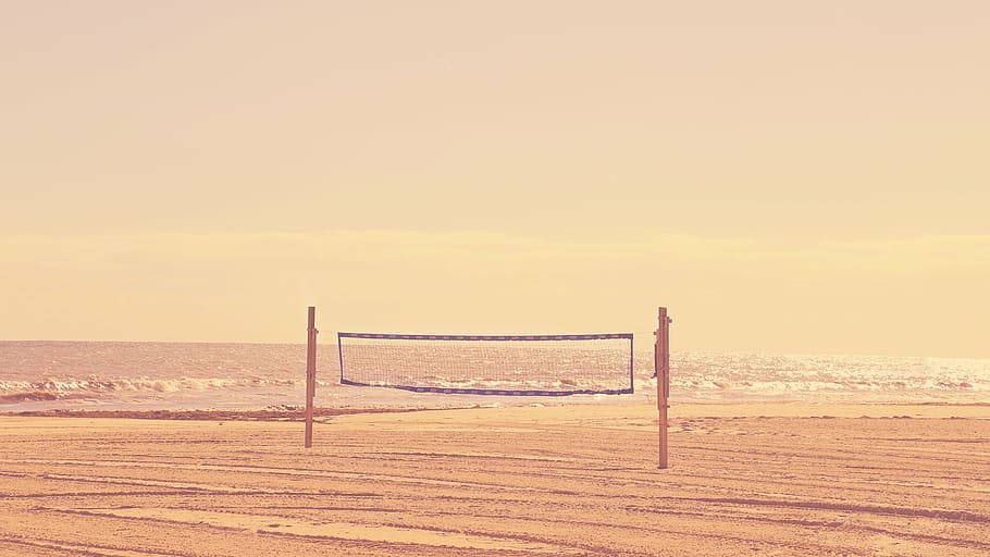 Volleyball, Netz, Strand, Tageslicht, Landschaft, Licht, Ozean, draußen, Sand, Meer, seelandschaft, Sonne, Sonnenuntergang, Reise, Volleyball Netz, Wasser, Wellen, Wetter, Natur, keine Leute, Ruhe, szenen, Winter, Himmel, Schönheit in der Natur, Land, ruhige Szene, Horizont, Szenen - Natur, Horizont über Wasser, Umgebung, Abwesenheit, Sport, 5K
