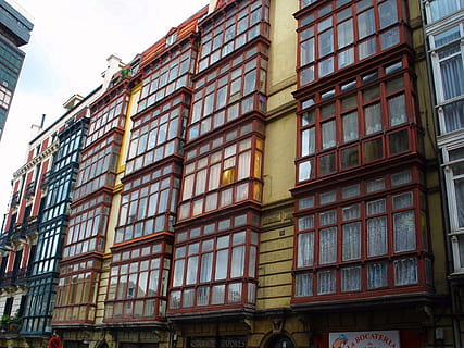 bilbao, spania, clădire, structura, bilbao, Spania, arhitectură, clădiri, oraș, orase, urban, in afara, colorat, fereastră, exteriorul clădirii, faţadă, zi, în aer liber, construită, vedere unghiulară joasă, nici o persoana, sticlă - material, cer, natură, reflecţie, modern, model, zonă rezidențială, exteriorul clădirii de birouri, birou, nor - cer, apartament, 1080P, CC0, domeniu public, fără drepturi de autor