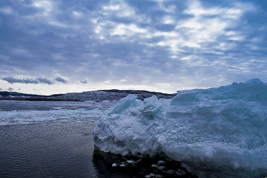 riu, llop, gel, blau, il·lustració, gelades, patró, fred, sol, glaçonera, platja, naturalesa, neu, cel, hivern, aigua, siberia, paisatge, fons, superfície, congelat, crack, iceberg - formació de gel, fred - temperatura, àrtic, Islandia, glacera, mar, laguna de jokulsarlon, escenics, temperatura de fred, escenics - natura, núvol - cel, medi ambient, bellesa a la natura, escena tranquil·la, tranquil·litat, muntanya, cap gent, iceberg, a l'aire lliure, muntanya nevada, poder a la natura, 5K