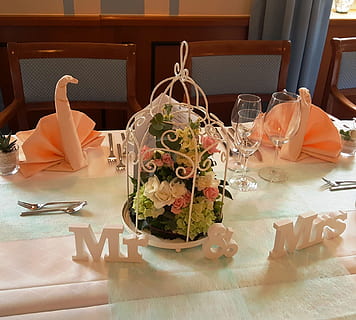 Mr Mrs, Wedding, Table, eingedeckter table, indoors, no people, food and drink, day, flower, freshness, still life, plant, flowering plant, nature, food, celebration, decoration, paper, kitchen utensil, container, furniture, glass - material, ribbon, tablecloth, glass, setting, 1080P, CC0, public domain, royalty free