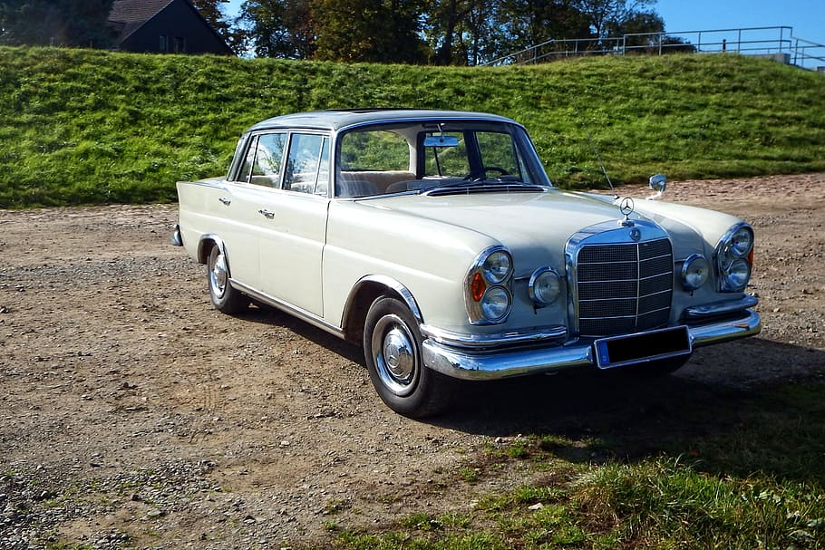 mercedes, oldtimer, automàtic, clàssic, mercedes benz, restaurada, cotxe, passat de moda, estil retro, vell, cotxe d'època, antiguitat, obsoleta, transport, cotxe de col·leccionista, vehicle terrestre, nostàlgia, a l'aire lliure, cap gent, mode de transport, conduir, dia, escena rural, manera de transport, automòbil, planta, camp, arbre, terra, naturalesa, estacionari, viatjar, carretera, 2K