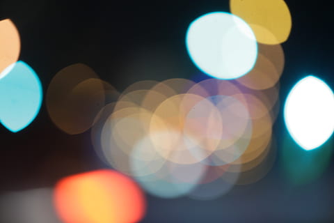 bokeh fotografering, struktur, fokus, bokeh, lys, farve, effekt, cirkel, cirkler, cirkulær, design, rød, by, baggrund, lamper, fuzzy, ude af fokus, mørke, farvede bolde, farver, belyst, nat, geometrisk form, multi farvet, belysningsudstyr, sløret, linseflare, lys - naturligt fænomen, glødende, form, ingen mennesker, abstrakt, mønster, fik øje på, elektrisk lys, baggrunde, lyseffekt, tæt på, udendørs, elektricitet, abstrakte baggrunde, natteliv, 4K, CC0, offentligt domæne, royaltyfrie