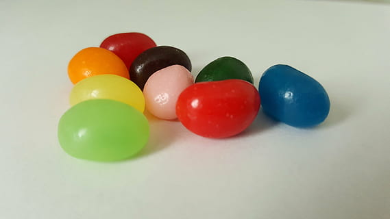 jelly beans, candy, easter, colorful, treat, red, blue, green, yellow, orange, jellybean, sweet, sugar, unhealthy, glucose, snack, multi colored, white background, green color, studio shot, close-up, variation, no people, marbles, childhood, indoors, sweet food, choice, food, still life, food and drink, group of objects, large group of objects, unhealthy eating, order, 5K, CC0, public domain, royalty free