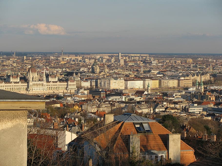 budapest, forår, panorama, 2013, solskin, arkitektur, bygning udvendig, bygget struktur, bybilledet, høj vinkel visning, ingen mennesker, by, overfyldt, menneskemængde, bygning, natur, rejsemål, himmel, tag, dag, boligområde, rejse, turisme, udendørs, 720P