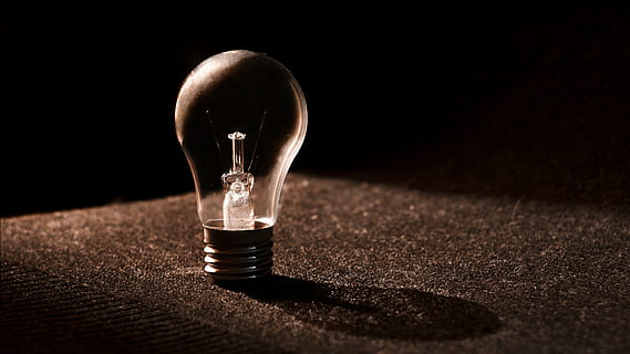 LED, bulbo, negro, superficie, fondo, textura, bombilla, matraz, sepia, oscuro, sombra, electricidad, filamento, solo objeto, fondo negro, iluminado, nadie, foto de estudio, de cerca, adentro, equipo de iluminación, luz - fenómeno natural, generación de combustible y energía, material de vidrio, innovación, ligero, brillante, tecnología, Luz eléctrica, lámpara eléctrica, fuente de alimentación, luminosidad, 5K, CC0, dominio público, libre de derechos