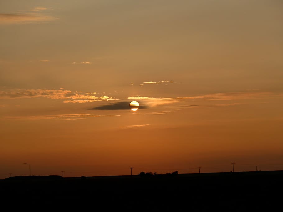 sol, núvol, univers, llum de fons, cel, naturalesa, Mar del nord, humor, föhr, posta de sol, bellesa a la natura, escenics - natura, color taronja, núvol - cel, tranquil·litat, silueta, escena tranquil·la, cap gent, idíl·lic, medi ambient, paisatge, escena no urbana, a l'aire lliure, terra, camp, tecnologia, 4K