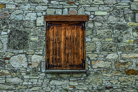 fereastră, perete, vechi, cărămidă, piatră, arhitectură, tradiţional, casă, exterior, desktop-, pentakomo, cipru, construită, lemn - material, închis, Intrare, zi, uşă, nici o persoana, exteriorul clădirii, montare pe perete, Siguranță, clădire, perete de piatra, Securitate, protecţie, erodate, în aer liber, 5K, CC0, domeniu public, fără drepturi de autor