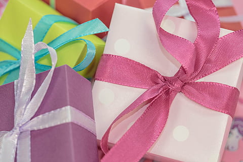 çeşitli renk hediye kutuları, hediye, yapılmış, paket, döngü, paket döngüsü, Noel, Noel dekorasyonu, vermek, gelişi, paketlenmiş, hediye paketleme, sürpriz, Hediyeler, anneler Günü, çocuk doğum günü, doğum günü, dekorasyon, sevinç, renkli, renk, kurdele - dikiş kalemi, bağlı yay, kutlama, doğumgünü hediyesi, pembe renk, insansız, kapatmak, içeriye, yay, kurdele, kutu - konteyner, hediye kutusu, Kutu, natürmort, kâğıt, çok renkli, Yılbaşı hediyesi, yıldönümü, ambalaj kağıdı, 4K