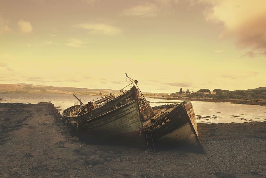 two, brown, wooden, boats, nature, landscape, clouds, sky, boat, water, ocean, sea, beach, wreck, nautical Vessel, shipwreck, transportation, mode of transportation, abandoned, ship, damaged, cloud - sky, decline, deterioration, land, obsolete, no people, tranquility, outdoors, fishing boat, sinking, ruined, sailboat, 5K
