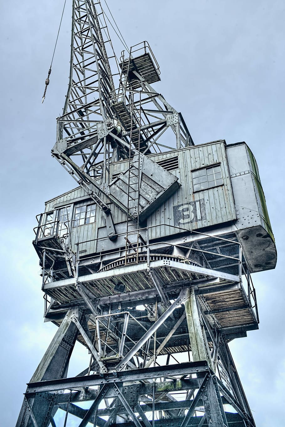 bristol, molls, grua, drassana, embarcacions, bristol, molls, industrial, port, transport, ciutat, càrrega, vaixell, Enviament, emmagatzematge, lliurament, exportar, indústria, contenidor, cel, vista d’angle baix, estructura construïda, cap gent, exterior de l'edifici, arquitectura, dia, naturalesa, metall, a l'aire lliure, núvol - cel, vell, abandonat, torre, obsoleta, resistent, aixafar, escala, edifici, 1080P