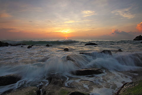 Meer, Dämmerung, Landschaft, Natur, Strand, Wolken, Ozean, draußen, Felsen, Seeschaum, seelandschaft, Himmel, Sonne, Sonnenuntergang, Reise, Wasser, Wellen, Schönheit in der Natur, Szenen - Natur, wolke - himmel, Land, Bewegung, Horizont über Wasser, Ruhe, Horizont, ruhige Szene, Rock, keine Leute, solide, Rock - Objekt, Kraft in der Natur, 1080P, CC0, gemeinfrei, lizenzfrei