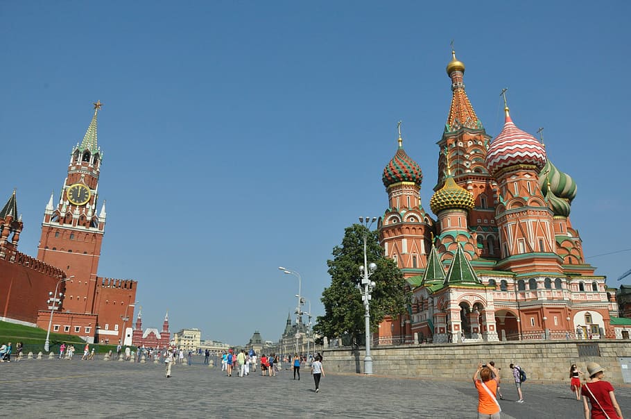 st., alfàbrega, catedral, Rússia, Moscou, Kremlin, kremlin, rellotge, Moscou, Kremlin, rellotge, destinacions de viatge, arquitectura, història, cel clar, lloc de culte, cel, religió, exterior de l'edifici, grup de persones, creença, espiritualitat, estructura construïda, edifici, persones reals, multitud, naturalesa, viatjar, ciutat, gent, homes, a l'aire lliure, 4K