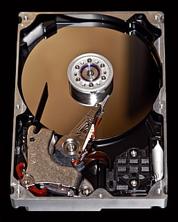 disque dur, ordinateur, équipement, La technologie, espace de rangement, numérique, Les données, partie informatique, fermer, disque, pc, macro, support d'information, la musique, Industrie électronique, personne, studio d'enregistrement, instrument de musique, à l'intérieur, machinerie, métal, lien, partie machine, nature morte, la communication, précision, culture artistique et divertissement, brillant, industrie, équipement médical, transfert d'impression, science, vue grand angle, équipement électrique, 2K, CC0, domaine public, libre de droits
