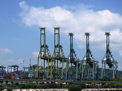 front port, càrrega, vaixell, port, indústria, transport, Enviament, equipament, logística, distribució, camió, moll, seguretat, treballador, marítim, contenidor, exportar, grua, negocis, pesat, magatzem, industrial, marí, pila, masculí, frontal, enginyeria, enginyer, comercial, casc, terminal, gent, cel, núvol - cel, arquitectura, naturalesa, estructura construïda, fàbrica, dia, maquinària, cap gent, exterior de l'edifici, a l'aire lliure, transport de mercaderies, grua - maquinària de construcció, planta, edifici industrial, alta - alta, desenvolupament, equipament industrial, 4K, CC0, domini públic, lliure de regalies
