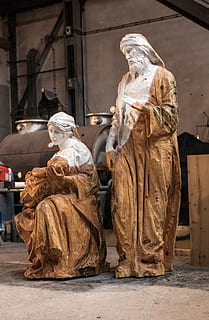 bezczelna bera, rzeźba, księżyc, ludzka reprezentacja, statua, Miasto, sztuki i rzemiosła, reprezentacja, architektura, ulica, dzień, żadnych ludzi, męskie podobieństwo, kreatywność, zbudowana struktura, na dworze, skupić się na pierwszym planie, kobiece podobieństwo, na zewnątrz budynku, odzież, chodnik, 4K, CC0, domena publiczna, darmowe zdjęcia