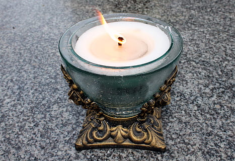 candela, fuoco, memoria, la fiamma, luce, autunno, omaggio, fiamma, ardente, fuoco - fenomeno naturale, vista dall'alto, calore - temperatura, nessuno, natura, metallo, strada, religione, avvicinamento, luce del tè, giorno, architettura, illuminato, spiritualità, all'aperto, città, 4K, CC0, dominio pubblico, privo di copyright