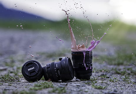 uspokajający, soczewki, aparat fotograficzny, fotografia, szeroki kąt, sfotografować, slr, nagranie, fotograf, obiektyw aparatu, zdjęcie, technologia, odetnij, obiekt, Natura, jedna osoba, dorosły, dzień, część ciała, kończyna, ludzka kończyna, część ludzkiego ciała, plusk, na dworze, młody dorosły, woda, mężczyźni, ludzka noga, trawa, niska sekcja, codzienne ubrania, ludzkie ramię, 4K, CC0, domena publiczna, darmowe zdjęcia