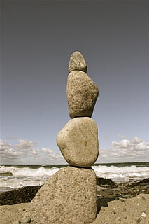 stone, stack, beach, sea, by the sea, water, nature, blue, rock, pebbles, sky, pebble, coast, cairn, wave, motivation, balance, stone balance, maritime, lake, shaky, bank, high, holiday, still life, gentle, ocean, solid, rock - object, land, tranquility, horizon, tranquil scene, horizon over water, stone - object, scenics - nature, beauty in nature, no people, stack rock, 2K, CC0, public domain, royalty free