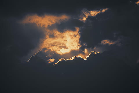 foto, nuvens cumulus, foto das nuvens, céu, nuvem, leve, céu dramático, trovão, tempestade, olhando pra cima, natureza, ao ar livre, por do sol, nascer do sol, linha, forro de prata, céu escuro, nuvem - céu, beleza na natureza, scenics - natureza, ninguém, noite, trovoada, Nuvem de tempestade, meio Ambiente, Sombrio, origens, majestoso, cloudscape, visão de baixo ângulo, silhueta, meteorologia, poder na natureza, 5K, CC0, domínio público, royalty free