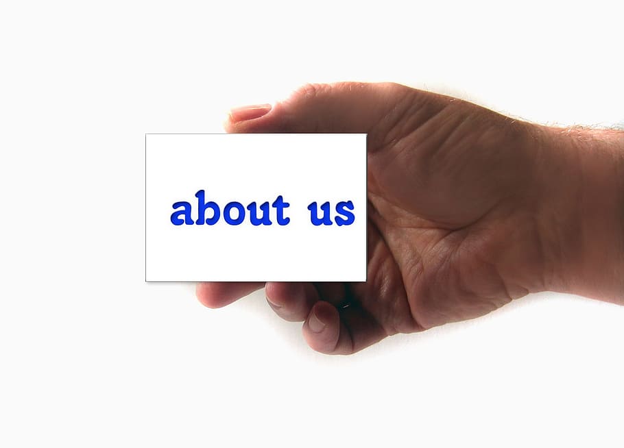 persona, celebració, nosaltres, paper de text, sobre nosaltres, text, paper, impremta, mapa, mà, dit, mantenir, accés, targeta de negocis, premut, present, origen, especificació, responsable, rendició de comptes, responsabilitat, jurisdicció, Internet, lloc web, www, comunicació, negocis, part del cos humà, mà humana, tecnologia, negoci corporatiu, fons blanc, guió occidental, tallar, còpia espai, Color blanc, missatge, una persona, signe, tir de l'estudi, connexió, a l'interior, dit humà, màrqueting, icona d’ordinador, 1080P