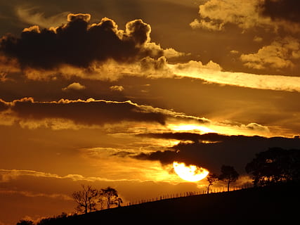 Foto, overskyet, himmel, solnedgang, horisont, Sky, landskab, sky - himmel, scenics - natur, skønhed i naturen, silhuet, orange farve, rolig scene, ro, miljø, natur, idyllisk, ingen mennesker, ærefrygt, dramatisk himmel, sollys, lav vinkel visning, majestætisk, ikke-urbane scene, udendørs, mørk, lyse, 4K, CC0, offentligt domæne, royaltyfrie