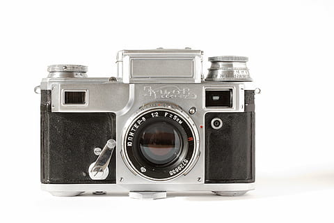 analog, kamera, Kiev, gammel, nostalgi, fotografi, gammelt kamera, fotografering, retro, fotokamera, årgang, afstandsmåler kamera, linse, Foto, film, tæt, analog kamera, hipster, kamera - fotografisk udstyr, gammeldags, retro stylet, udstyr, antik, fotografering temaer, enkelt objekt, forældet, objektiv - optisk instrument, teknologi, hvid baggrund, studio skud, skåret ud, fotografisk udstyr, ingen mennesker, metal, indendørs, tæt på, stilleben, glas - materiale, sølvfarvet, krom, 5K, CC0, offentligt domæne, royaltyfrie