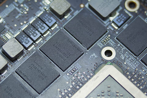 partie informatique noire, technologie, RAM, gpu, La technologie, ordinateur, Matériel, Mémoire, électronique, composant, En traitement, microprocesseur, équipement informatique, industrie, puce informatique, circuit imprimé, Industrie électronique, partie informatique, lien, fermer, la communication, équipement, plein cadre, carte mère, personne, arrière-plans, à l'intérieur, complexité, contrôle, mise au point sélective, équipement électrique, composant électrique, source de courant, 5K, CC0, domaine public, libre de droits