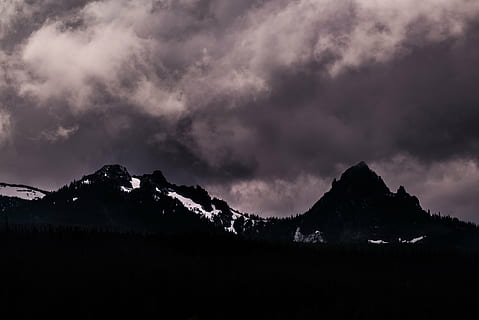backlit, awan, Fajar, senja, malam, kabut, pemandangan, cahaya, gunung, alam, langit malam, di luar rumah, puncak, hujan, indah, bayangan hitam, salju, gunung bersalju, badai, matahari terbenam, perjalanan, pohon, gunung berapi, cuaca, musim dingin, awan - langit, langit, scenics - alam, pegunungan, keindahan di alam, lingkungan Hidup, tidak ada orang, adegan yang tenang, ketenangan, tanah, langit yang dramatis, awan badai, gelap, puncak gunung, gunung berselimut salju, yg beralamat buruk, 5K, CC0, domain publik, bebas royalti