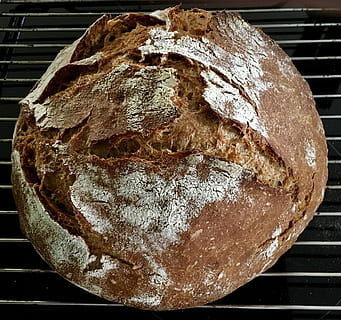 brød, bage, sprød, hjemmelavet, mad og drikke, ovn, ingen mennesker, friskhed, indendørs, bageri, mad, sund kost, tæt på, bagt, stilleben, velvære, Brun, brød brød, forberedelse, klar til at spise, fokus på forgrunden, bage brød, forbereder mad, 2K, CC0, offentligt domæne, royaltyfrie
