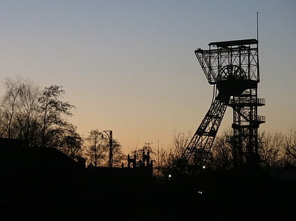kväll, solnedgång, räkningen, silhuett, inget folk, utomhus, byggd struktur, himmel, arkitektur, träd, natur, växt, kopiera utrymme, torn, klar himmel, lågvinkelvy, miljö, fält, skymning, landa, observationspunkt, dag, 4K, CC0, offentligt domän, royaltyfria