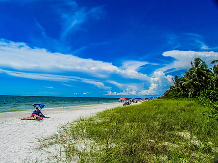 Strand, Neapel, Ozean, Himmel, Wasser, Pflanze, Meer, Land, wolke - himmel, echte Menschen, Schönheit in der Natur, Tag, Freizeitbeschäftigung, Natur, Horizont über Wasser, Gras, Szenen - Natur, Horizont, Lebensstile, Blau, Urlaube, draußen, 4K, CC0, gemeinfrei, lizenzfrei