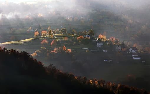 hus, grøn, bakker, træer maleri, baggrundsbelyst, sløring, skyer, mørk, miljø, aften, tåge, Skov, dyster, huse, landskab, bjerg, natur, udendørs, maleri, rejse, træer, træ, plante, ingen mennesker, skønhed i naturen, rolig scene, ro, scenics - natur, bygning udvendig, vækst, høj vinkel visning, dag, jord, arkitektur, ikke-urbane scene, lave om, 1080P, CC0, offentligt domæne, royaltyfrie