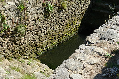 castro, celtico, pietra, solido, roccia, natura, roccia - oggetto, nessuno, giorno, acqua, luce del sole, vista dall'alto, la tranquillità, bellezza nella natura, pietra - oggetto, terra, all'aperto, pianta, crescita, architettura, formazione rocciosa, muro di pietra, 4K, CC0, dominio pubblico, privo di copyright