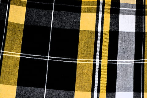 giallo, nero, bianca, plaid, tessile, modello, tessuto, tartan, geometrico, Materiale, scacchi, sciarpa, stoffa, design, capi di abbigliamento, indumento, strisce, colore nero, motivo controllato, sfondi, fotogramma intero, nessuno, in casa, a strisce, pavimentazione, forma, avvicinamento, piastrella, forma geometrica, girato in studio, multicolore, strutturato, ripetizione, giorno, sfondo nero, pavimento piastrellato, 5K, CC0, dominio pubblico, privo di copyright