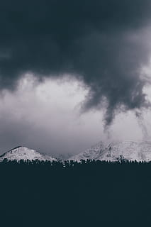 silhuet, træer, sne, udjævnede, bjerge, fotografering, hvid, bjerg, baggrund, fingre, Sky, storm, stormcloud, natur, sky - himmel, scenics, udendørs, vejr, himmel, cloudscape, landskab, overskyet, bjergtop, dramatisk himmel, mørk, tordenvejr, skønhed i naturen, scenics - natur, ro, rolig scene, træ, ingen mennesker, ikke-urbane scene, plante, miljø, dag, vinter, kold temperatur, nåletræ, ildevarslende, 2K, CC0, offentligt domæne, royaltyfrie