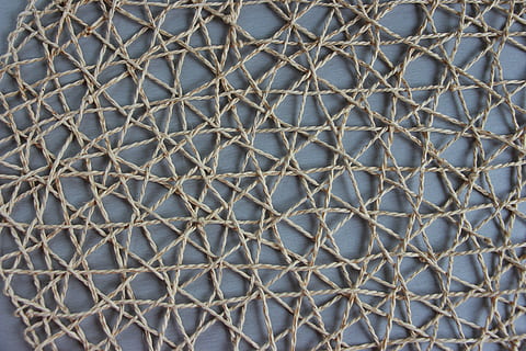 Probe, abstrakt, Struktur, Hintergrund, Textur, Oberfläche, Material, Muster, Vollbild, Hintergründe, Nahansicht, keine Leute, Verbindung, texturiert, Design, Wiederholung, Textil-, Metall, Tag, drinnen, gestalten, Gitter, Emotion, High Angle View, Komplexität, Luxus, Leder, 5K, CC0, gemeinfrei, lizenzfrei
