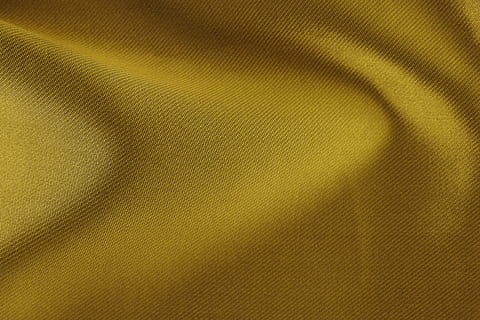 Stoff, Textur, Hintergrund, Textil-, Hintergründe, Material, texturiert, Muster, gewellt, Satin-, abstrakt, die Seide, Mode, Vollbild, Gelb, zerknittert, keine Leute, Struktureffekt, gewebte, Nahansicht, Wellenmuster, Einfachheit, Textilindustrie, faltig, Gestaltungselement, Industrie, Oberflächenniveau, leer, Luxus, abstrakte Hintergründe, hell erleuchtet, 5K, CC0, gemeinfrei, lizenzfrei
