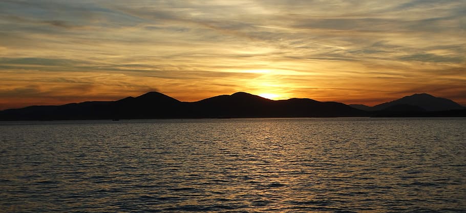 posta de sol, El Pireu, aigua, cel, muntanya, mar, escena tranquil·la, tranquil·litat, bellesa a la natura, escenics - natura, naturalesa, núvol - cel, idíl·lic, Serra, cap gent, silueta, terra, illa, cel dramàtic, 5K