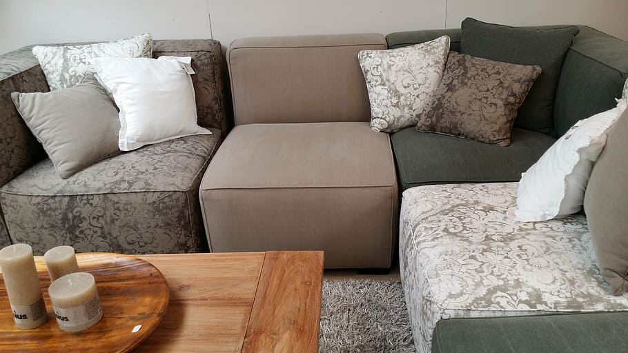 interior, estilització, banc, sofà, habitació domèstica, coixí, còmode, mobles, a l'interior, modern, apartament, decoració, interior de casa, elegància, sala d'estar, luxe, relaxació, casa, interior de l'aparador, riquesa, arquitectura, llum elèctrica, acollidor, taula, cap gent, taula de cafè, sòls, tauleta auxiliar, sòl de parquet, 4K