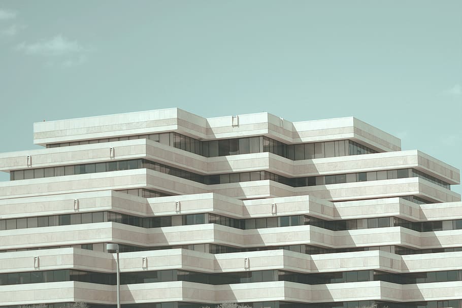 arkitektonisk fotografering, arkitektoniske, fotografering, hvid, bygning, arkitektur, sollys, skygge, mønster, repetitive, vindue, Brun, geometriske, firkant, symmetri, himmel, bygget struktur, bygning udvendig, skyfri himmel, ingen mennesker, dag, lav vinkel visning, natur, kontorbygning udvendig, moderne, by, blå, kopiere plads, udendørs, høj - høj, gentagelse, skyskraber, beton, 5K